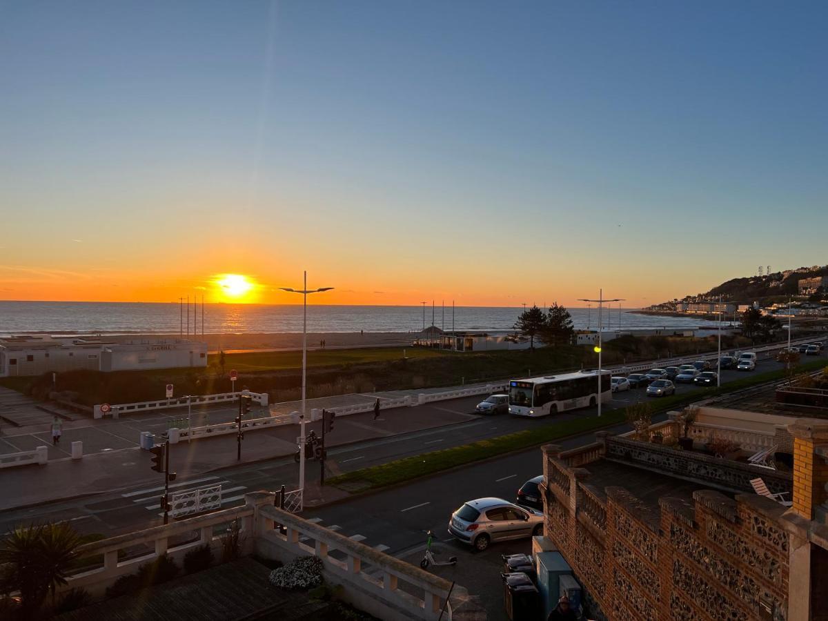 Le Petit Nid Perche Sous Les Toits, Vue Mer Le Havre Esterno foto